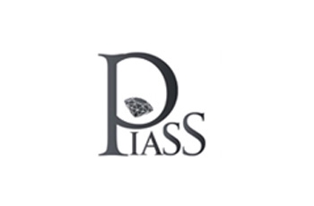 Piass ピアス